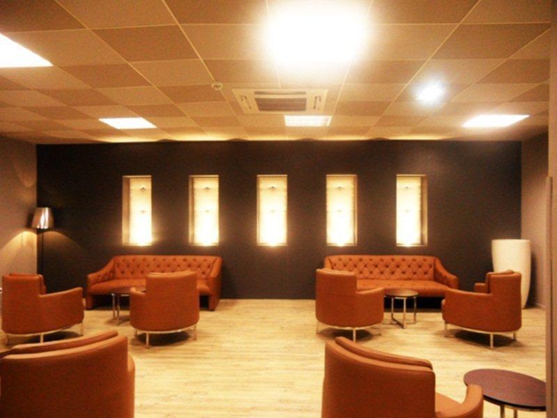 Yes Hotel Avinyon Dış mekan fotoğraf