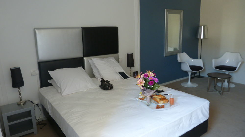 Yes Hotel Avinyon Dış mekan fotoğraf