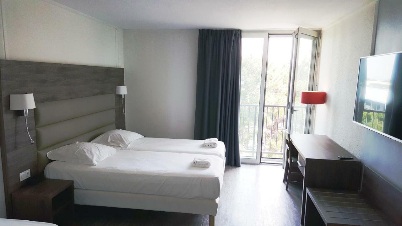 Yes Hotel Avinyon Dış mekan fotoğraf